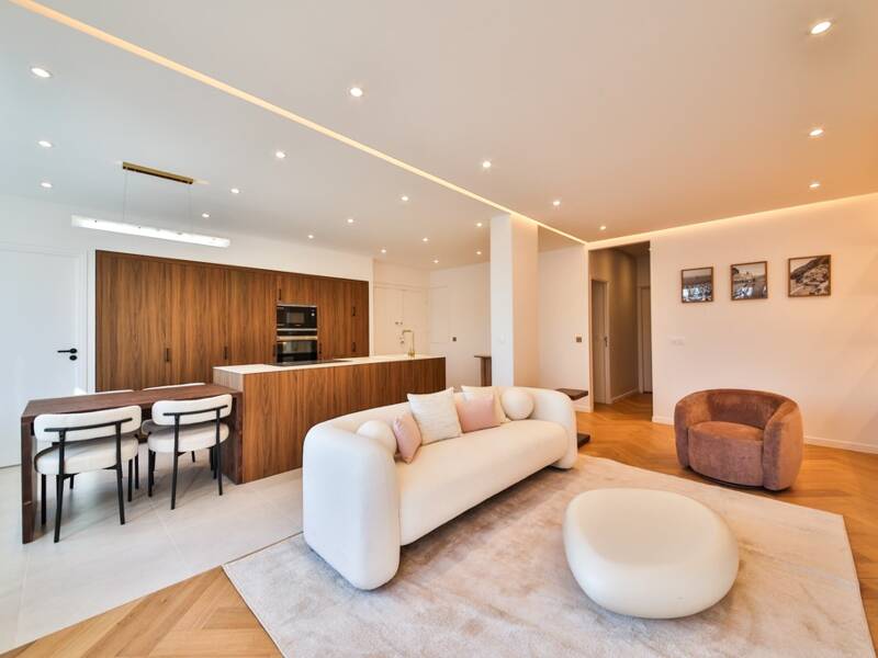 Maison à louer, 81m², PARIS 16E