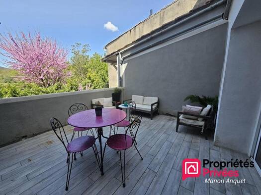 Maison à vendre 199 000 € 4 pièces 3 chambres 104 m² La Roquebrussanne 83136