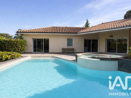 Maison à vendre 1 290 000 € 7 pièces 5 chambres 330,65 m² 3 000 m² de terrain Limonest 69760