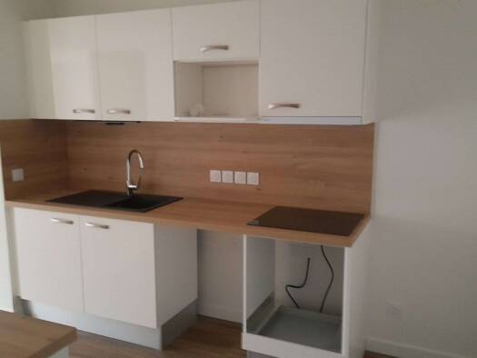 Duplex à louer 1 203 € 5 pièces 4 chambres 95,7 m² Étage 2/2 Floirac 33270