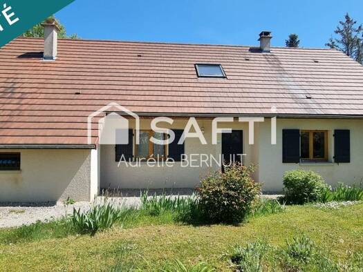 Maison de plain-pied à vendre 250 000 € 7 pièces 5 chambres 150 m² 1 308 m² de terrain Quingey 25440