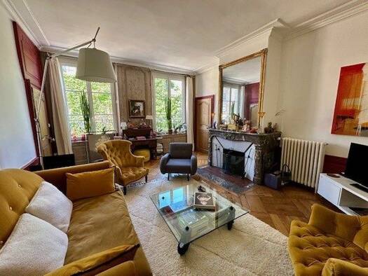 Duplex à vendre 555 000 € 8 pièces 5 chambres 235 m² Étage 1/4 Centre Ville-Charles III Nancy 54000