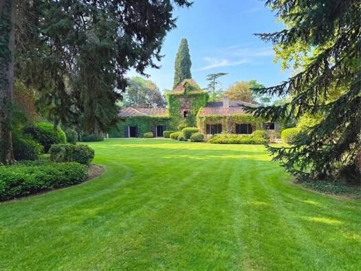 Maison à vendre 483 000 € 6 pièces 4 chambres 239 m² 15 127 m² de terrain Vignaux 31480