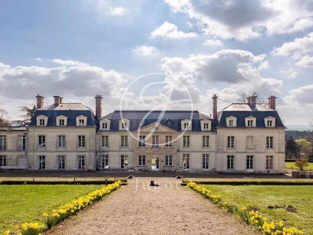 Château à vendre 20 000 000 € 20 pièces 10 chambres 1 074 m² 180 000 m² de terrain Nord Saint-Nom-la-Bretèche 78860