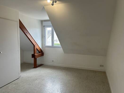 Appartement à louer 560 € 2 pièces 1 chambre 26 m² 1er étage Monplaisir Angers 49000