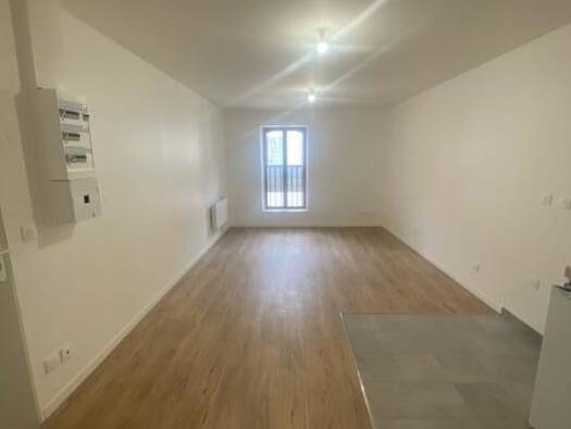 Appartement à louer 400 € 2 pièces 36,5 m² RDC/1 Rive Gauche Bedarieux 34600