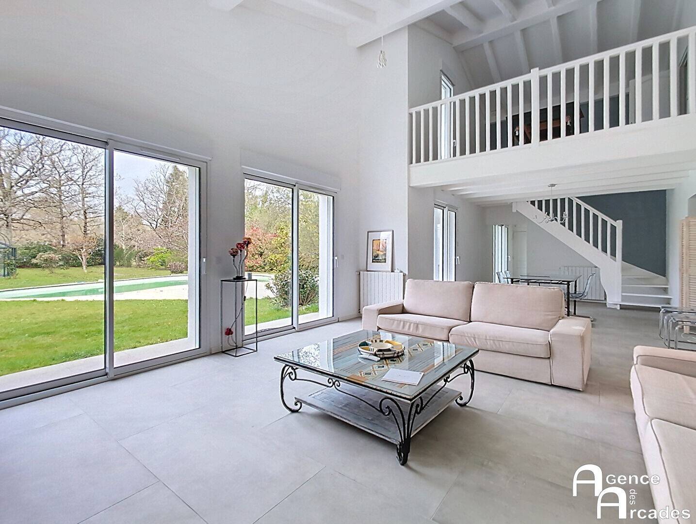 Maison à vendre, 200m², SAINT SULPICE ET CAMEYRAC