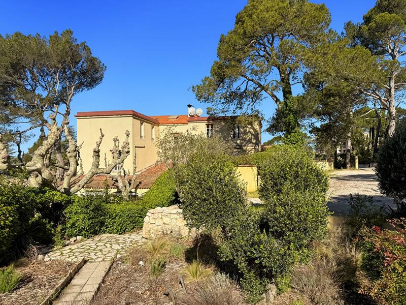 Maison à vendre, 805m², CABRIES
