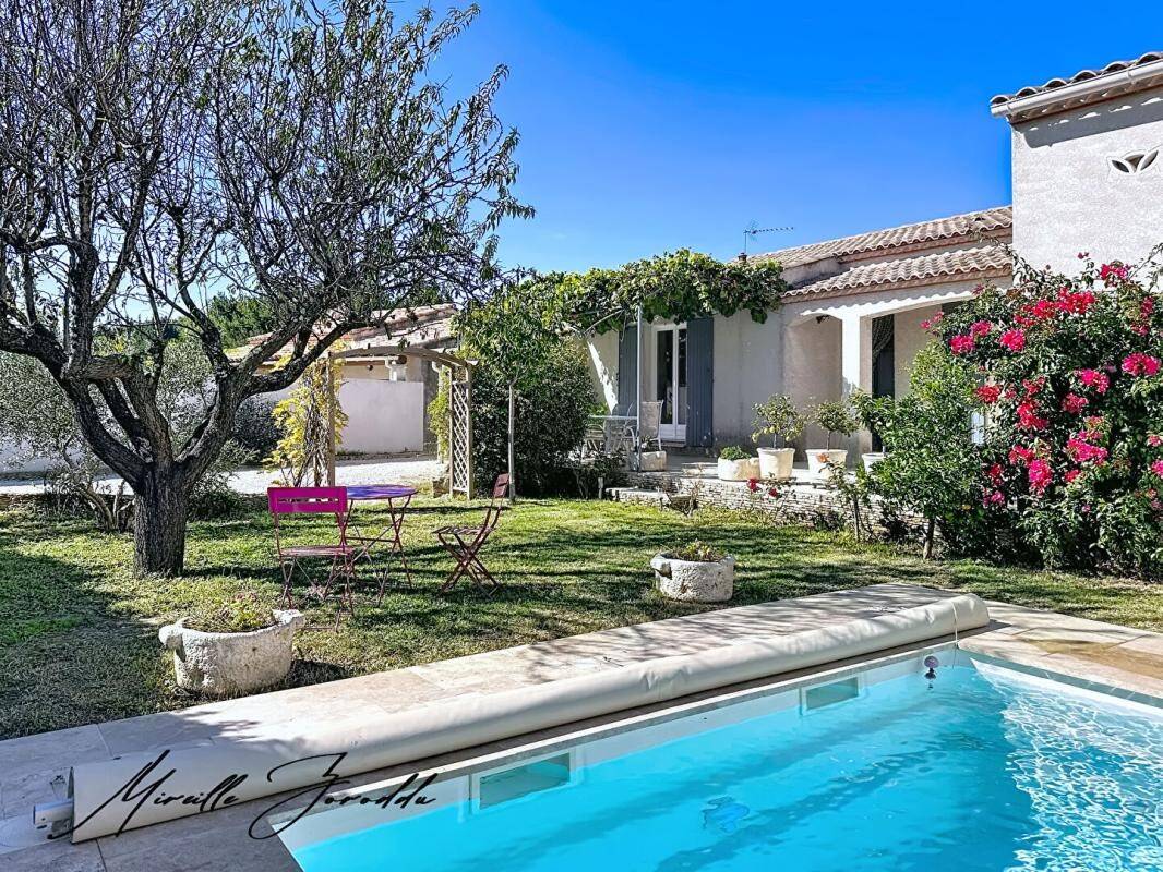 Maison à vendre, 169m², JONQUIERES SAINT VINCENT