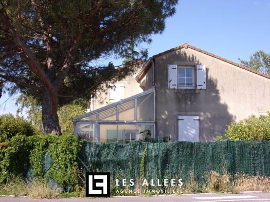 Maison à louer 929 € 5 pièces 4 chambres 105,4 m² 300 m² de terrain Montelimar 26200