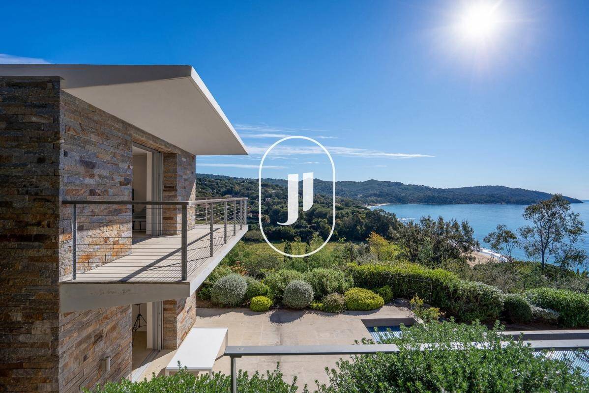 Maison à vendre, 300m², LA CROIX VALMER