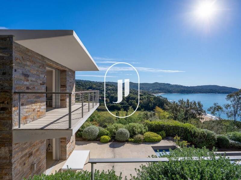 Maison à vendre, 300m², LA CROIX VALMER