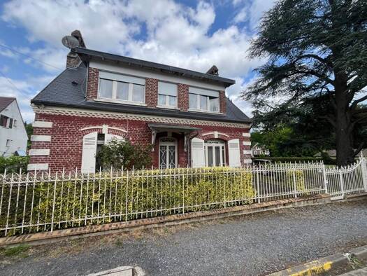 Maison en viager libre Bouquet 77 900 € 4 pièces 3 chambres 125 m² 1 958 m² de terrain Frières-Faillouël 02700