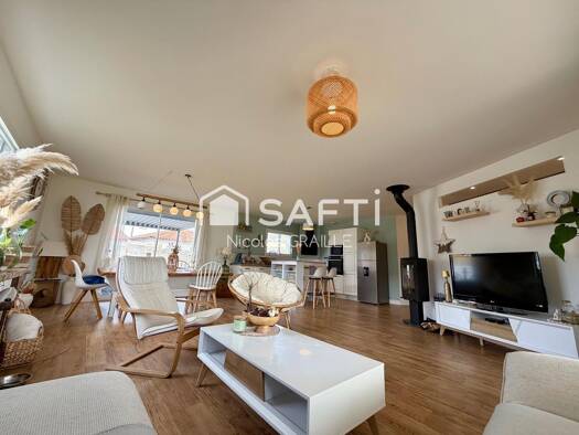 Maison de plain-pied à vendre 345 000 € 5 pièces 4 chambres 120 m² 807 m² de terrain Aguessac 12520