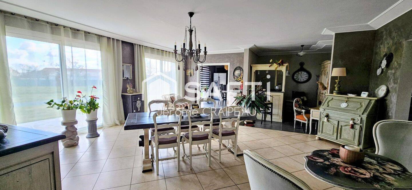 Maison à vendre, 212m², LA ROCHE SUR YON