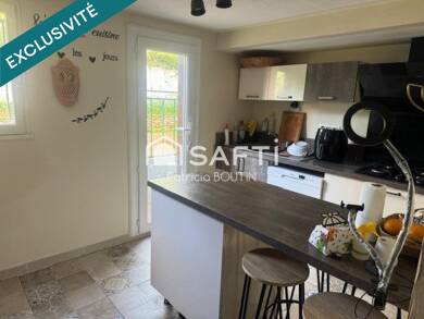 Maison à vendre 239 000 € 7 pièces 6 chambres 210 m² 406 m² de terrain Quartier Nord Niort 79000