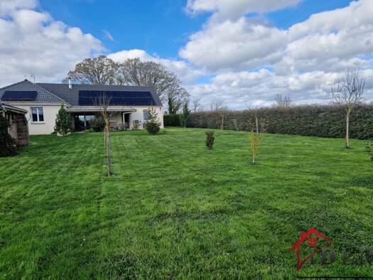 Maison de plain-pied à vendre 179 500 € 6 pièces 4 chambres 115 m² 1 091 m² de terrain Noirlieu 51330