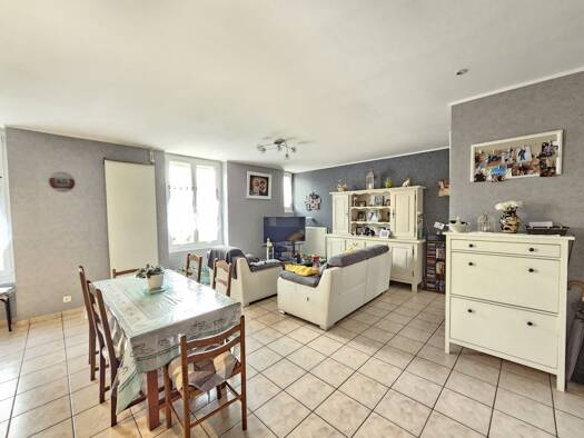 Appartement à vendre 149 000 € 4 pièces 3 chambres 107,5 m² Étage 1/2 Saint-Étienne 42100