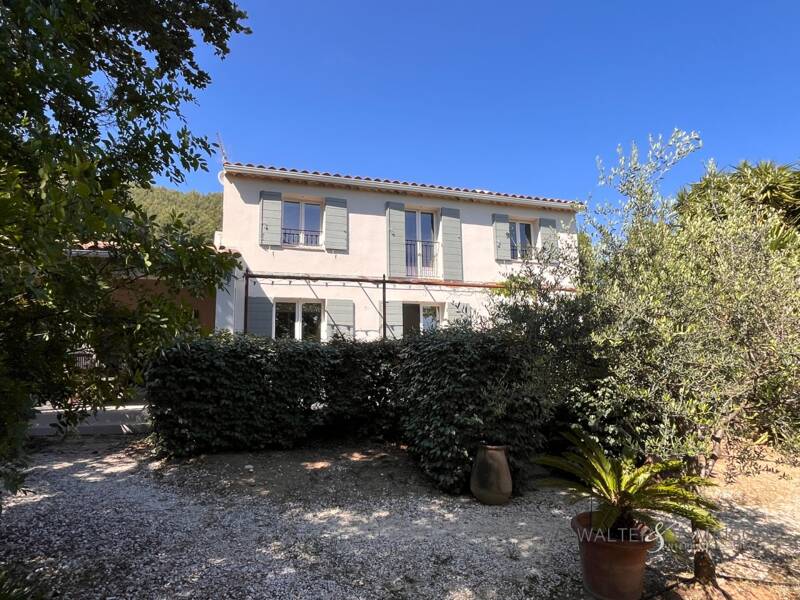 Maison à vendre, 180m², LE REVEST LES EAUX