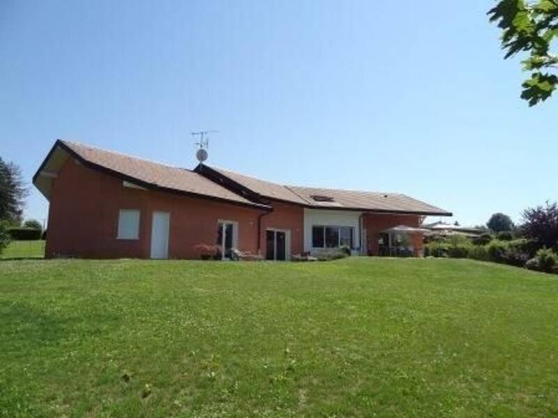 Maison à louer, 237m², MESSERY