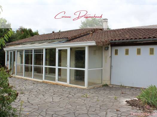 Maison de plain-pied à vendre 80 660 € 5 pièces 2 chambres 68 m² 3 000 m² de terrain Chirac 16150