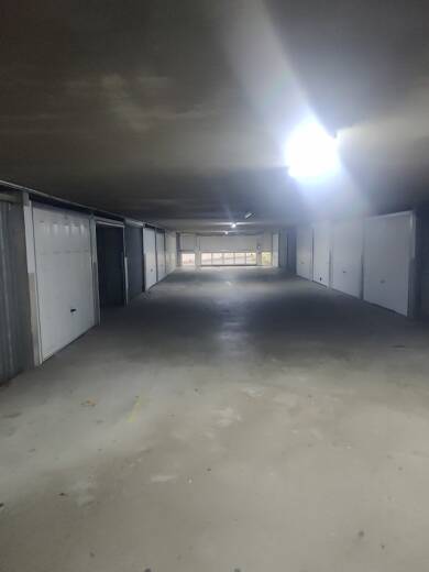 Garage/Stationnement à louer 90 € 14 m² Evry Courcouronnes 91000