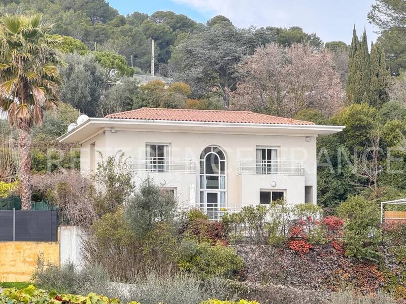Maison à louer, 160m², MOUGINS