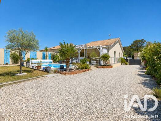 Maison de plain-pied à vendre 332 000 € 4 pièces 3 chambres 92 m² 612 m² de terrain Saint-Sulpice-de-Faleyrens 33330