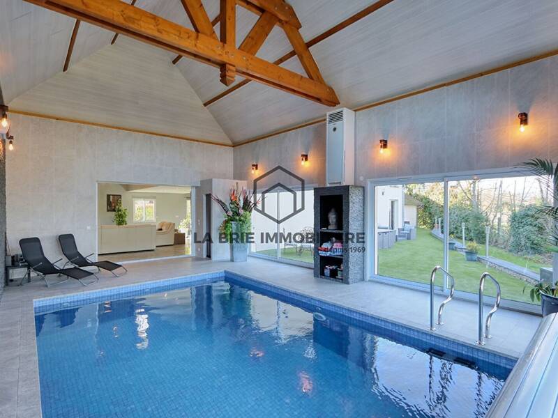Maison à vendre, 313m², VILLECRESNES