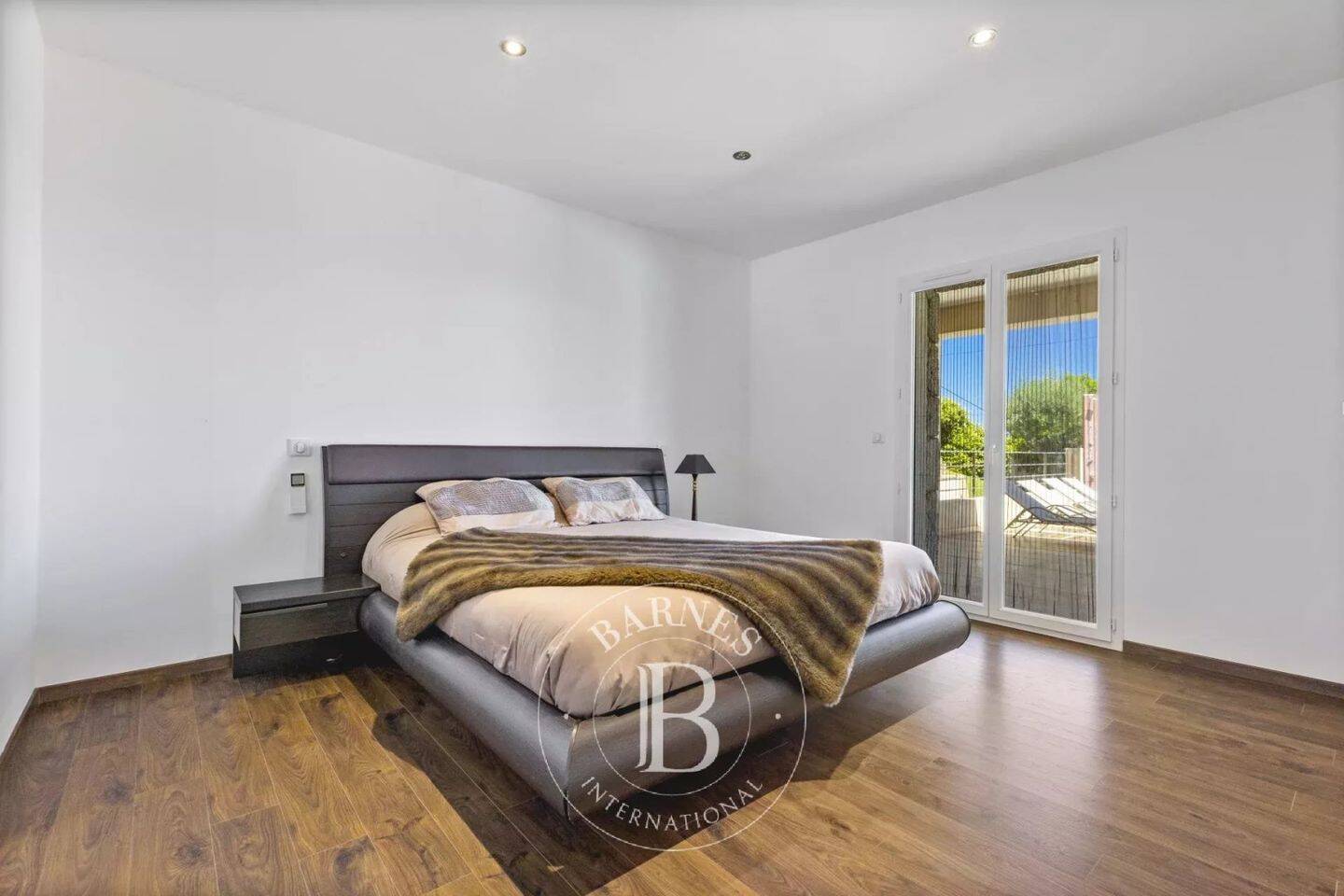 Maison à vendre, 200m², SARI SOLENZARA