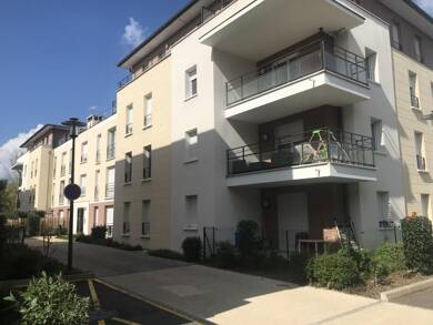 Appartement à louer 800 € 2 pièces 1 chambre 38 m² RDC Centre Ville Mennecy 91540