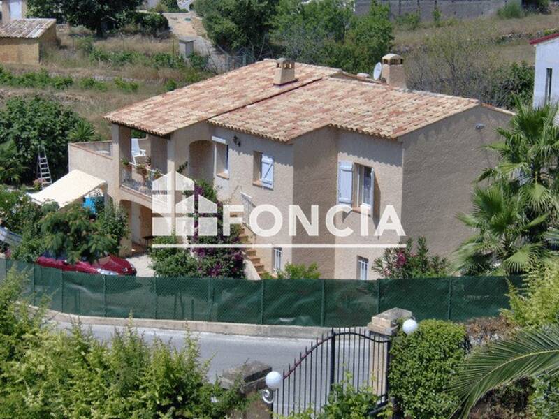 Maison à louer, 166m², LE CASTELLET