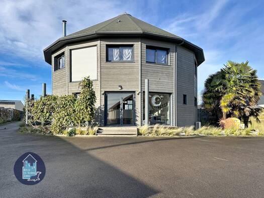 Villa à vendre 395 200 € 5 pièces 3 chambres 260 m² 1 065 m² de terrain Friville-Escarbotin 80130