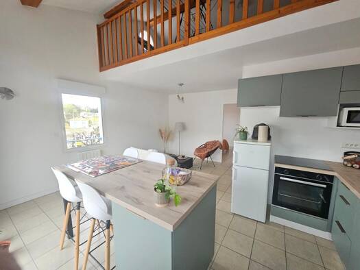 Appartement à vendre 190 800 € 3 pièces 2 chambres 47,02 m² Étage 1/1 L'Yeuse Royan 17200