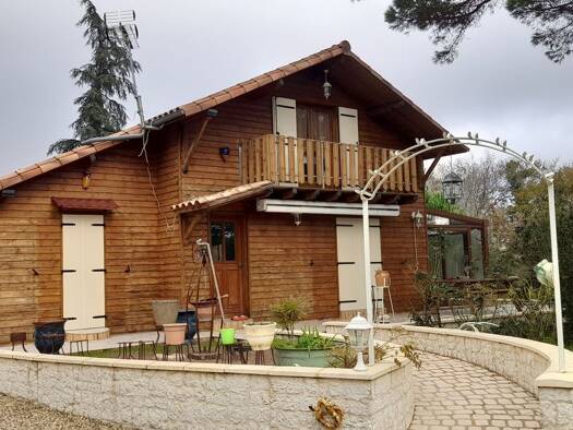 Maison à vendre 346 000 € 6 pièces 5 chambres 139 m² 33 923 m² de terrain La Chapelle-Gonaguet 24350