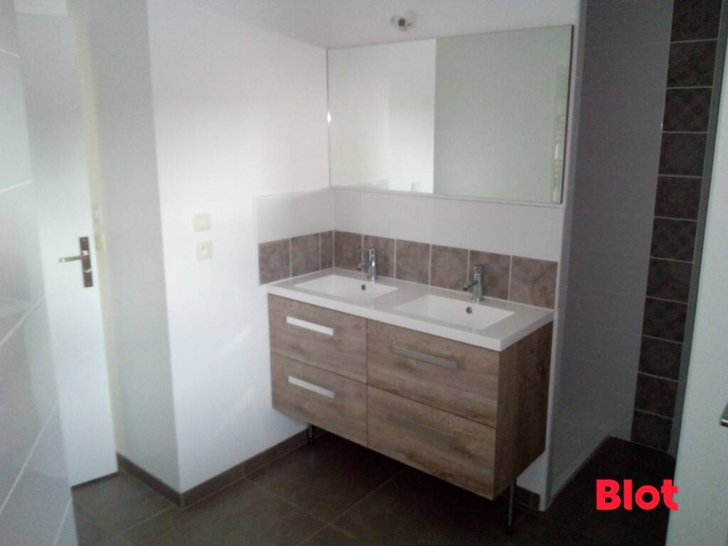 Maison à louer, 64m², VANNES