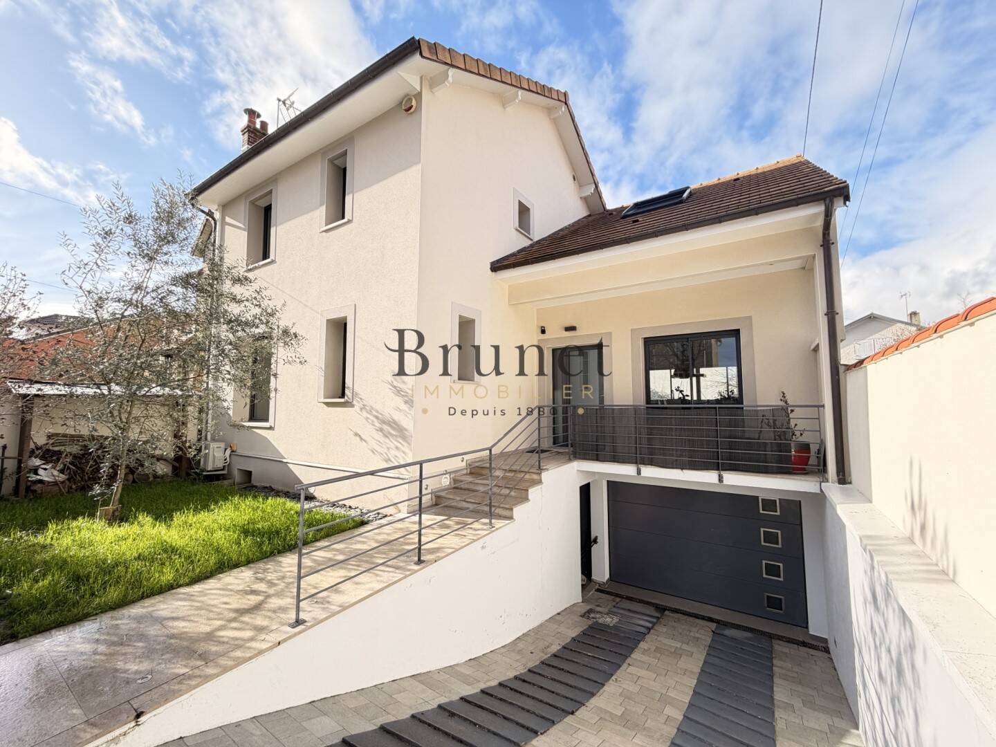 Maison à vendre, 157m², SAINT MAUR DES FOSSES