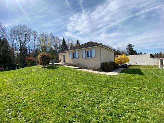 Maison de plain-pied à vendre 229 999 € 4 pièces 3 chambres 95 m² 1 572 m² de terrain Ouest Couzeix 87270