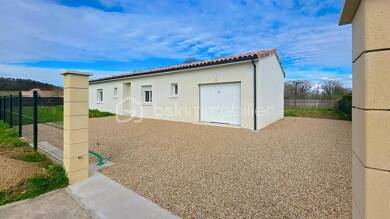 Maison de plain-pied à vendre 269 000 € 5 pièces 3 chambres 135 m² 1 100 m² de terrain Le Fleix 24130