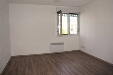Appartement à louer 402 € 1 pièce 18 m² Étage 3/4 Orleans 45000