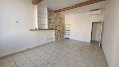 Appartement à louer 980 € 4 pièces 3 chambres 100 m² 2ème étage Intra Muros Manosque 04100