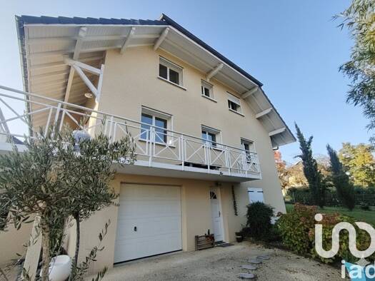 Maison à vendre 625 000 € 7 pièces 6 chambres 212,61 m² 752 m² de terrain La Biolle 73410