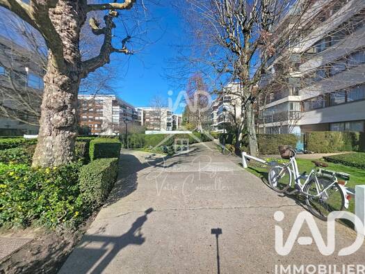 Appartement à vendre 479 900 € 6 pièces 4 chambres 107,07 m² Étage 2/5 Saint Germain Le Chesnay-Rocquencourt 78150