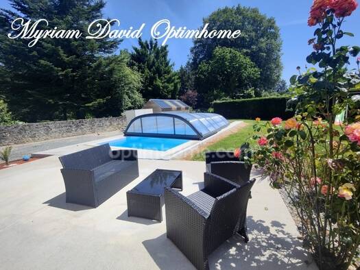 Maison à vendre 315 000 € 5 pièces 4 chambres 124 m² 1 459 m² de terrain Rostrenen 22110