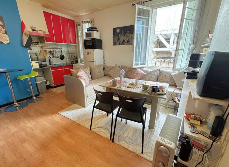 Appartement à vendre 175 000 € 2 pièces 1<br/>chambre 33 m²<br/>superficie 1/3<br/>étage Grange-Ory Lumieres Cachan 94230