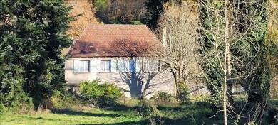 Maison à vendre 118 800 € 5 pièces 3 chambres 75 m² 37 550 m² de terrain Altillac 19120