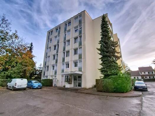 Appartement à vendre 218 000 € 4 pièces 3 chambres 82 m² RDC/5 Clairieres Verneuil-sur-Seine 78480