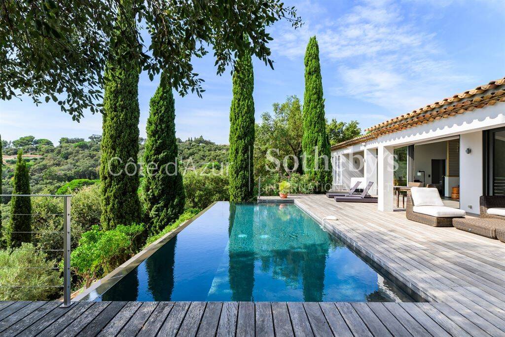 Maison à vendre, 400m², LA CROIX VALMER