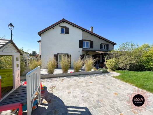 Maison à louer 2 200 € 6 pièces 5 chambres 120 m² 580 m² de terrain Nord Saint-Nom-la-Bretèche 78860