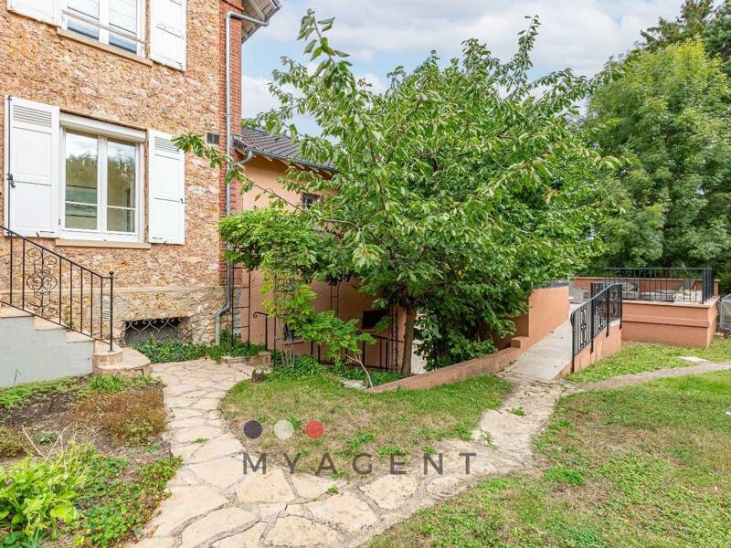 Maison à vendre, 300m², BOUGIVAL